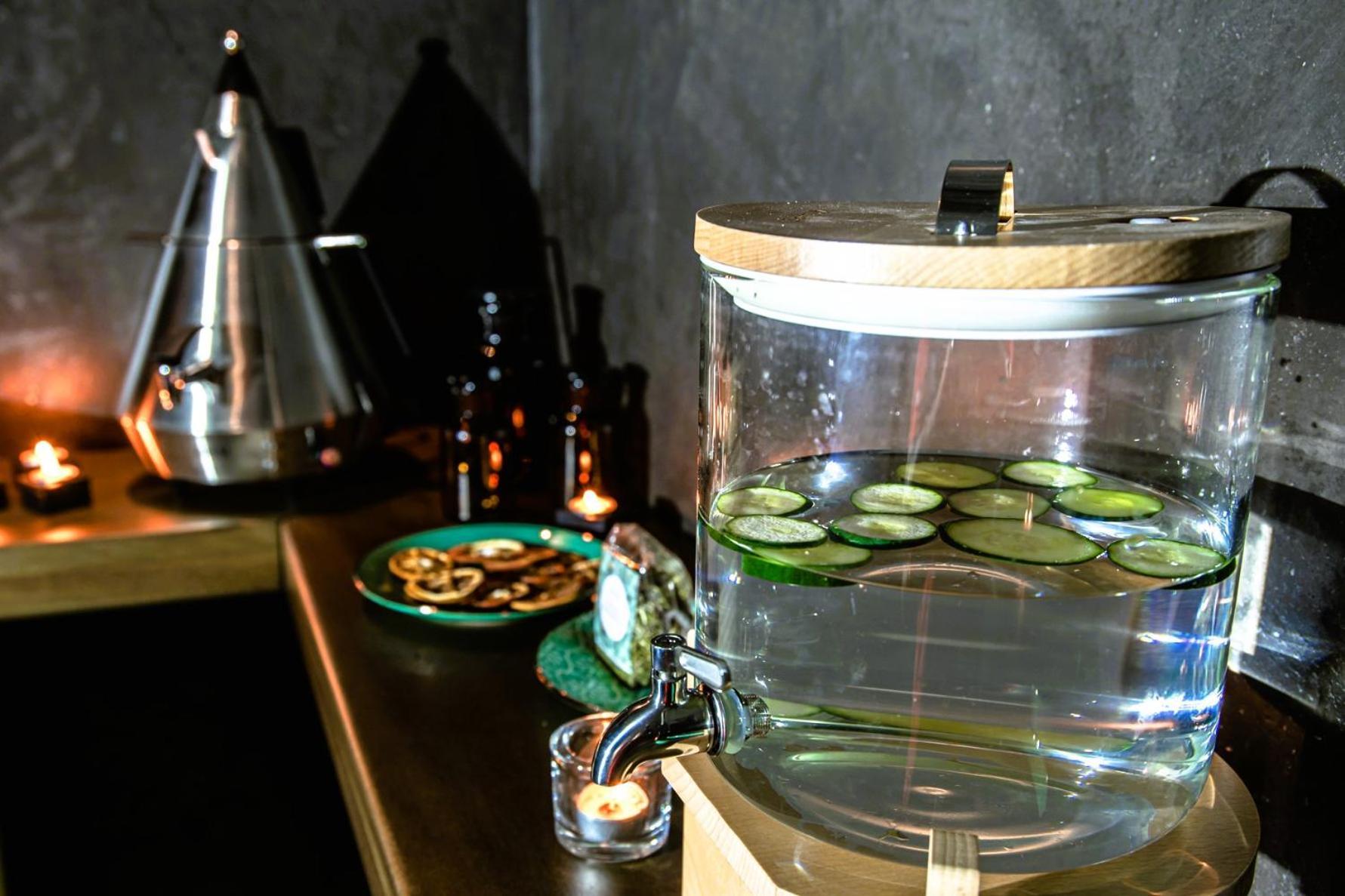 佩鲁索村庄酒店 巴莱斯特拉泰 外观 照片